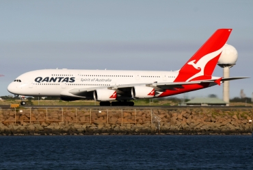 VH-OQB (015) 2008 Airbus A380-842