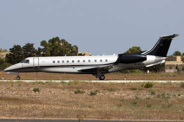 D-AZUR (14501219) Embraer ERJ-135BJ Legacy 650