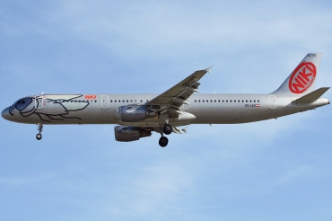 OE-LES (3504) 2008 Airbus A321-211