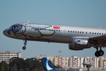 OE-LEZ · Airbus A321-211 · (LIS / LPPT)