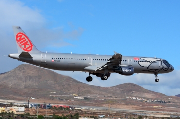 OE-LES (3504) 2008 Airbus A321-211