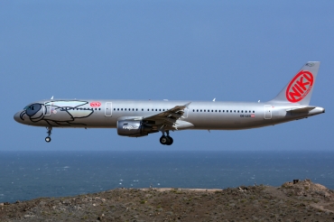 OE-LES (3504) 2008 Airbus A321-211