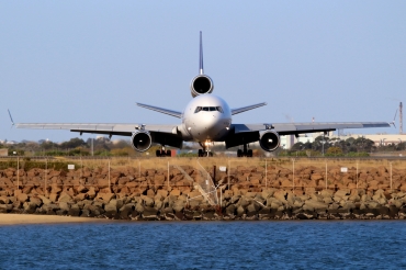 N620FE (48791) 1999 McDonnell Douglas MD-11F