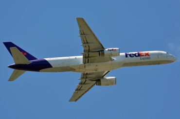 N919FD (24636) 1990 Boeing 757-23ASF