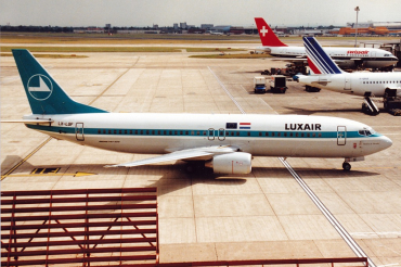 LX-LGF (25429) 1992 Boeing 737-4C9