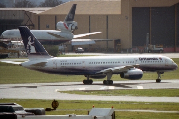 G-BYAG (cn 26965) Boeing 757-204