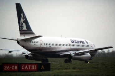 G-AWSY (cn 20236) Boeing 737-204