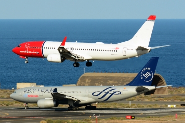 EI-FJJ (41148) 2016 Boeing 737-8JP WL
