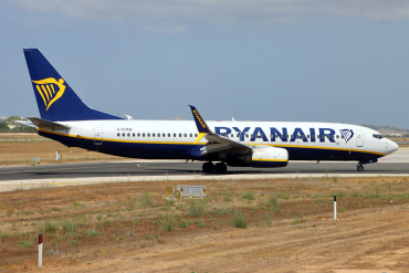 G-RUKB · Boeing 737-8ASW · MLA / LMML