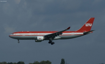 D-ALPF (476) 2002 Airbus A330-223