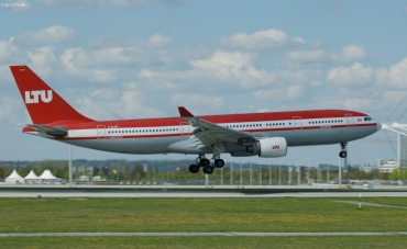 D-ALPF (476) 2002 Airbus A330-223