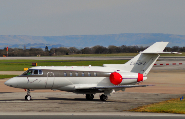 CS-DFZ (258673) 2004 Raytheon Hawker 800XP