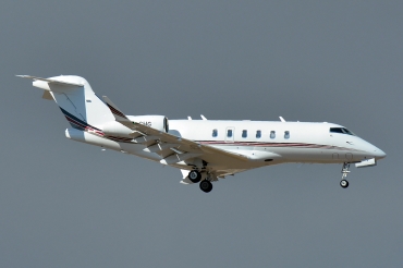 CS-CHG (20699) 2017 Bombardier Challenger 350