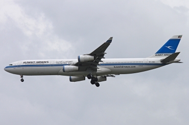 9K-AND (104) 1995 Airbus A340-313