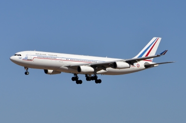 F-RAJA (075) 1995 Airbus A340-212