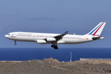 F-RAJA (075) 1995 Airbus A340-212
