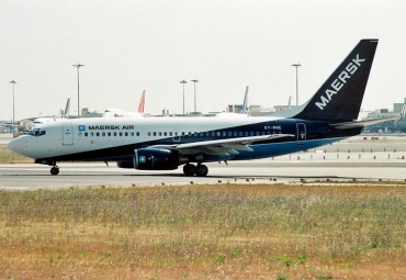 OY-MRE (28008) 1999 Boeing 737-7L9