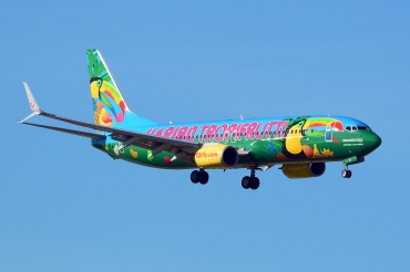 D-ATUJ, (cn 39923), Boeing 737-8K5