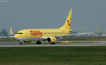 D-AHFY (30417) 2001 Boeing 737-8K5(WL)