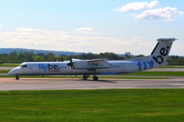 G-ECOY (4022) 2000 Bombardier Dash 8-Q402