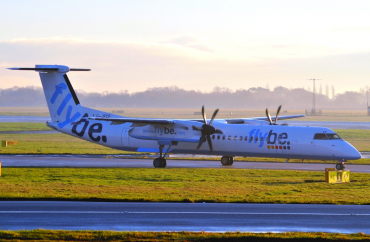 G-JECF (4095) 2004 Bombardier Dash 8-Q402