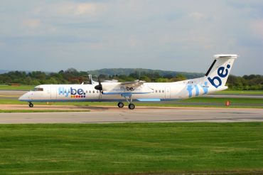 G-JECM (4118) 2005 Bombardier Dash 8-Q402