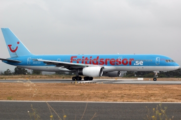 SE-DUP (24793) 1990 Boeing 757-236