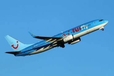 SE-DZV (32904) 2003 Boeing 737-804 WL