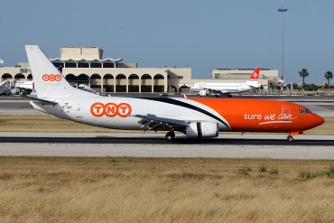 OE-IAP (29206) 1998 Boeing 737-4M0(SF)