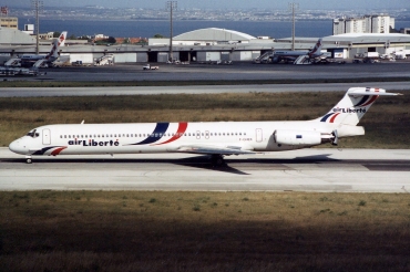 F-GHEK (cn 49823) McDonnell Douglas MD-83