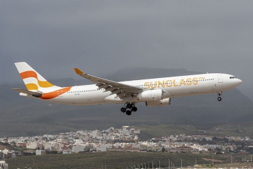 OY-VKI (357) 2000 Airbus A330-343X