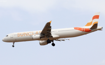 OY-VKC (1932) 2003 Airbus A321-211