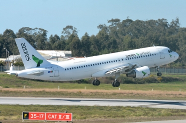 CS-TKQ (2325) 2004 Airbus A320-214