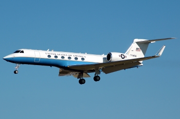 99-0404 (590) 1999 Gulfstream Aerospace C-37A