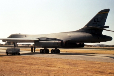 85-0066 (26) 1985 Rockwell B-1B Lancer