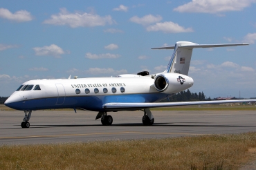 01-0028 (620) 2001 Gulfstream Aerospace C-37A