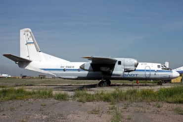 RA-26614 (4910) 1977 Antonov An-26