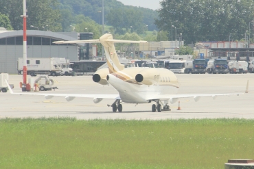 OE-HOO (20079) 2005 Bombardier Challenger 300