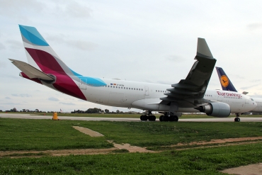 D-AXGD (573) 2004 Airbus A330-203