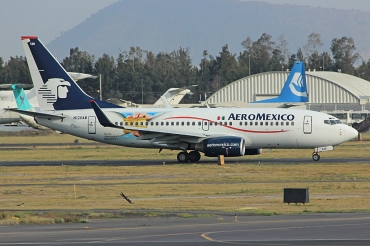 N126AM, (cn 30617), Boeing 737-7BK