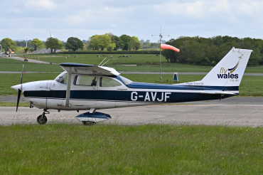 G-AVJF (0393) 1967 Reims-Cessna F172H Skyhawk