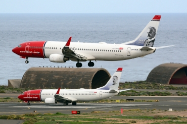 LN-NOI (36820) 2009 Boeing 737-86N WL