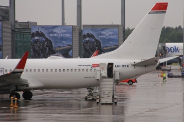 LN-DYX (39011) 2012 Boeing 737-8JP WL