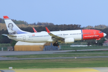 LN-NOP (32655) 2005 Boeing 737-86N WL