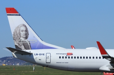 LN-DYE (39003) 2010 Boeing 737-8JP WL