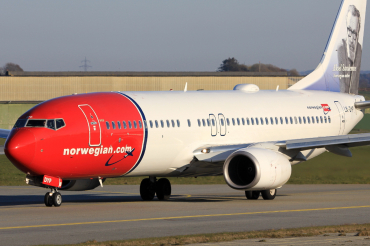 LN-DYP (39047) 2011 Boeing 737-8JP(WL)