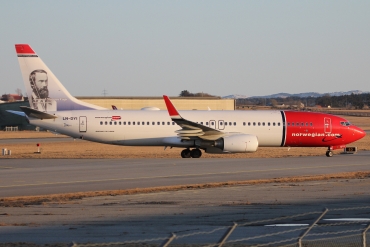 LN-DYI (40866) 2010 Boeing 737-8JP WL