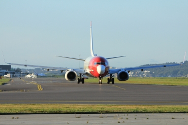LN-NOP (32655) 2005 Boeing 737-86N WL