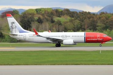 LN-NOJ (37884) 2010 Boeing 737-86N WL