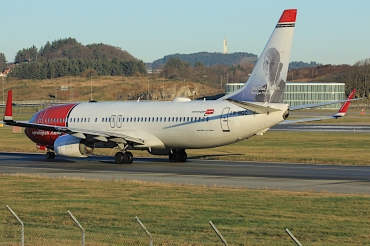 LN-NGC (39016) 2012 Boeing 737-8JP WL